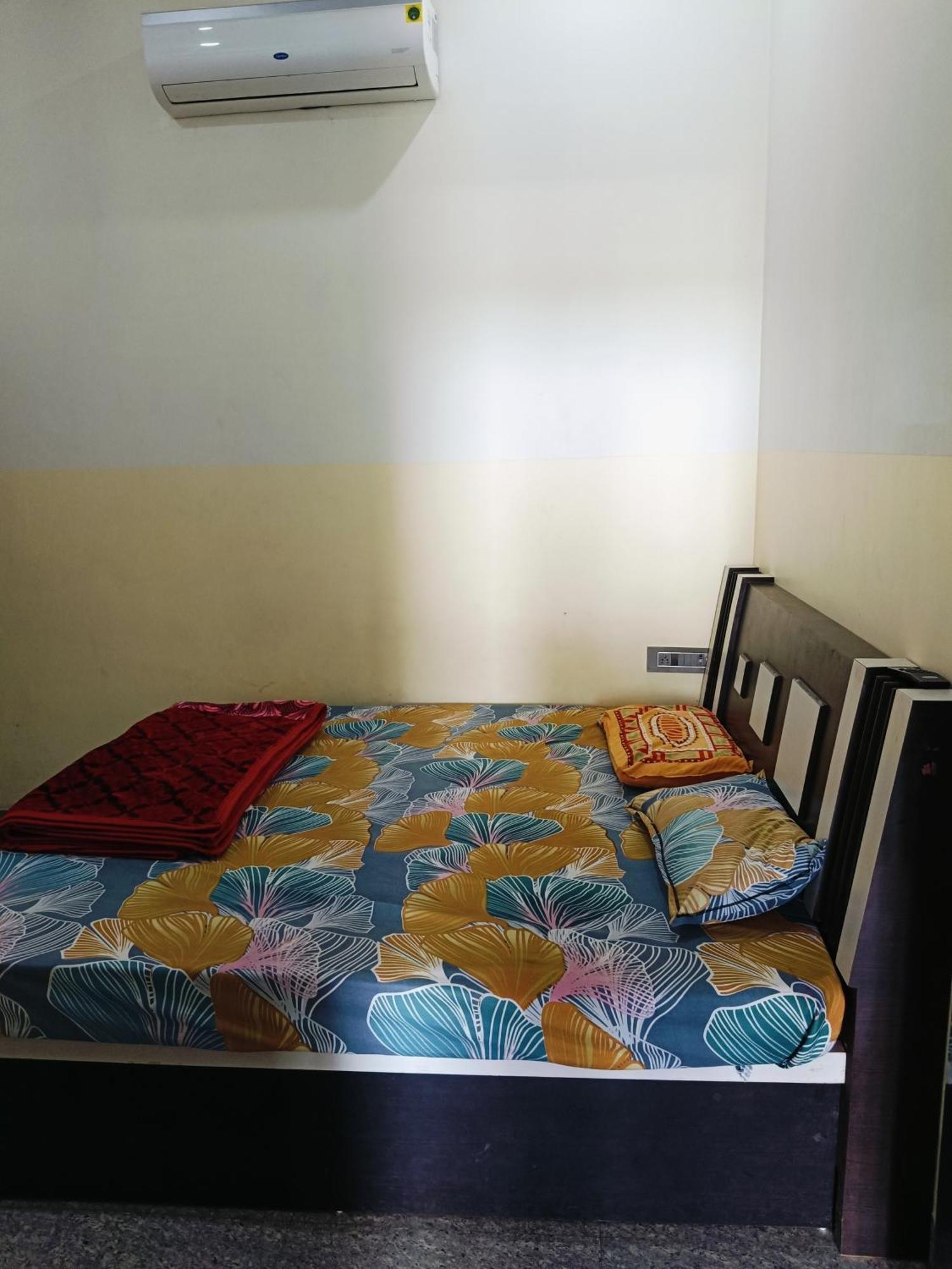 Jai Hanuman Guest House Palsana  Extérieur photo