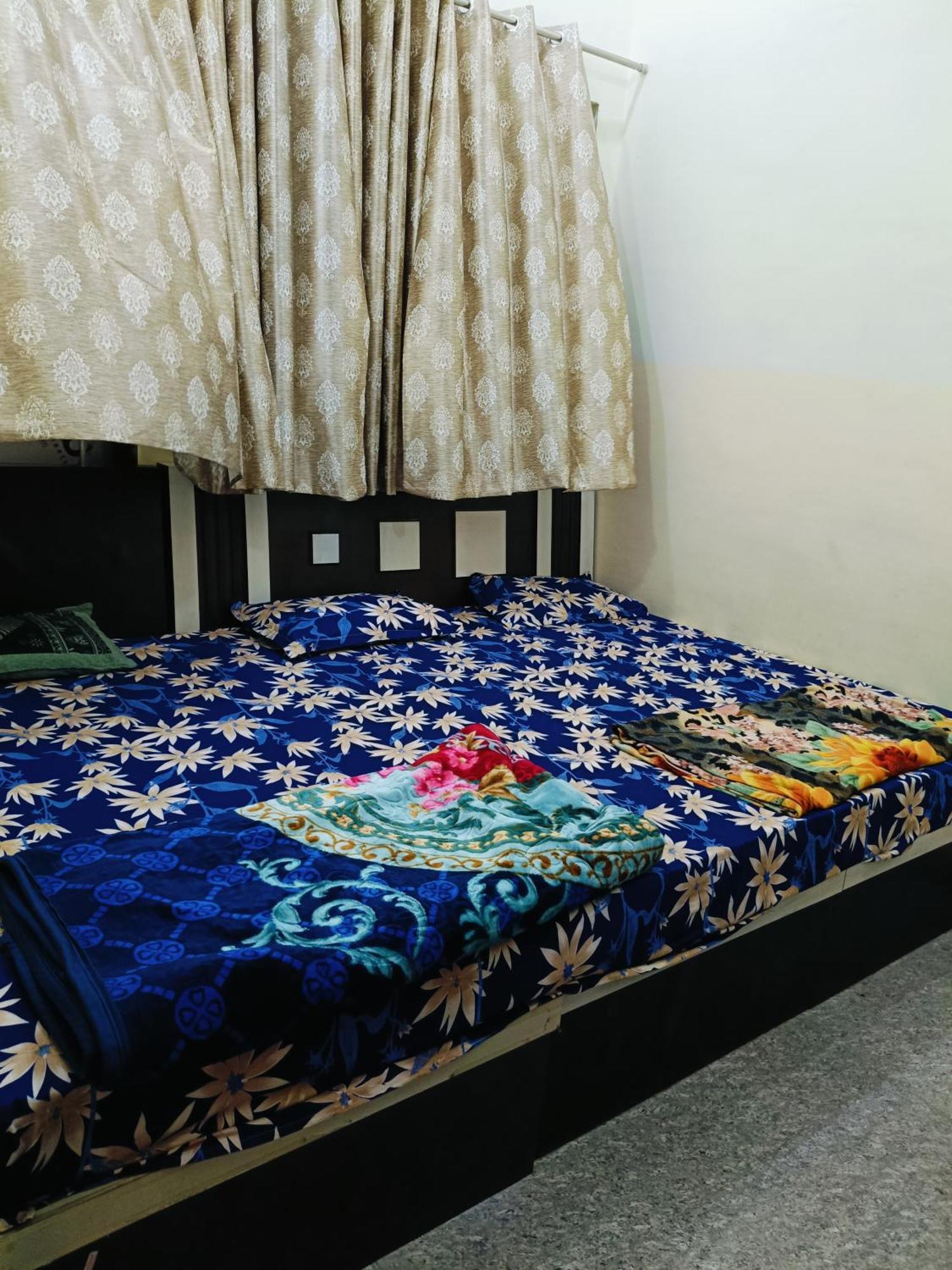 Jai Hanuman Guest House Palsana  Extérieur photo